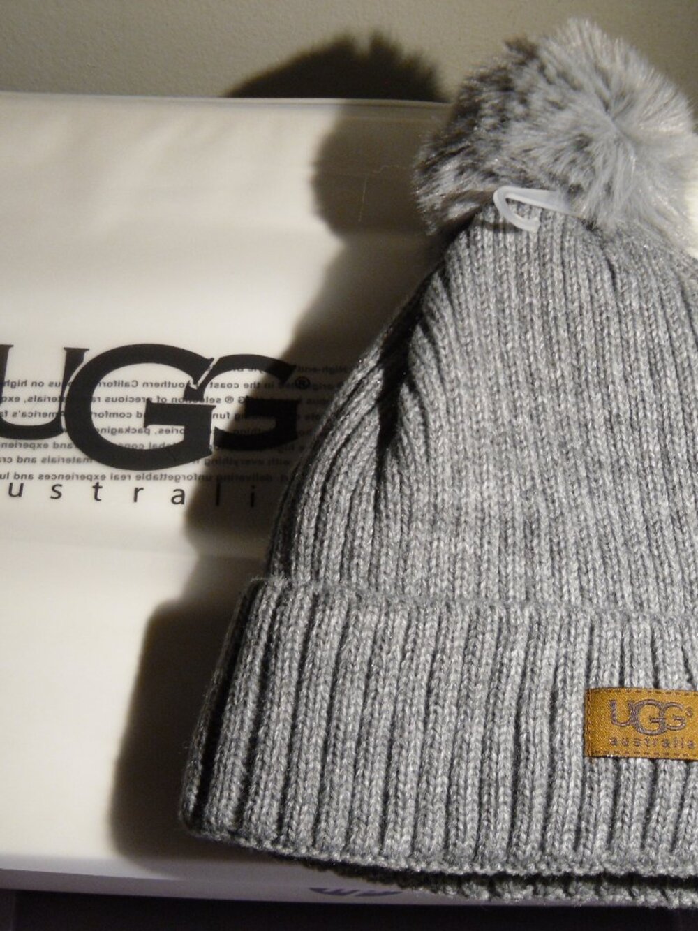 UGG women's winter hat GREY NEW